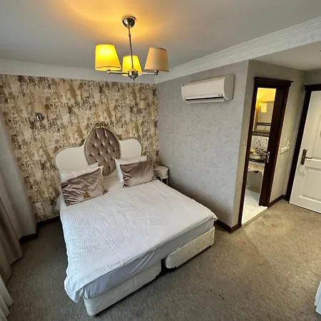 Hotell Aly Port 3*
